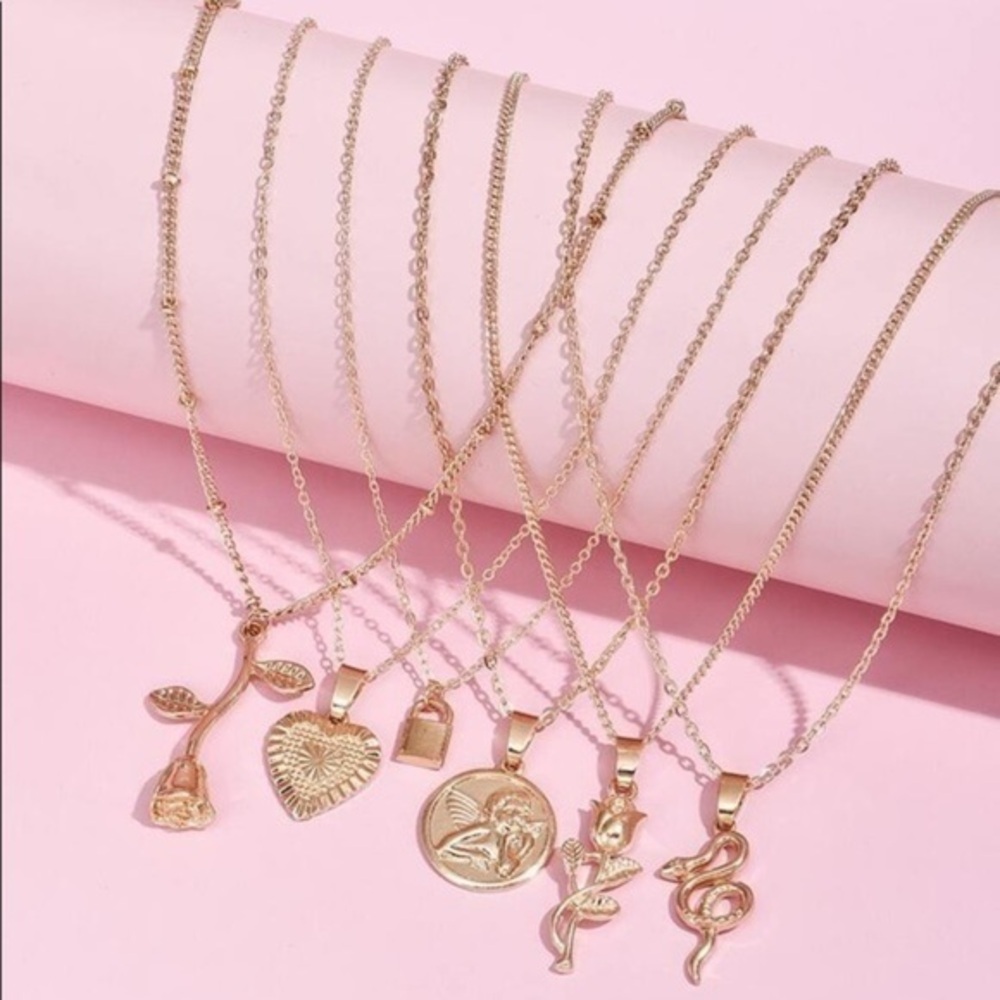 NEW!! 💛 6pc Pendant Necklaces